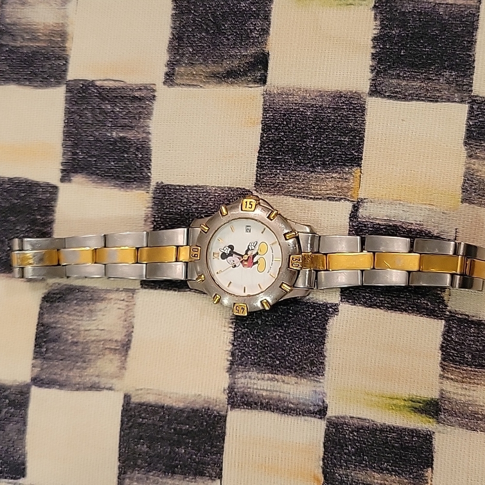 Walt Disney Mickey Mouse Watch Mickey Inc.